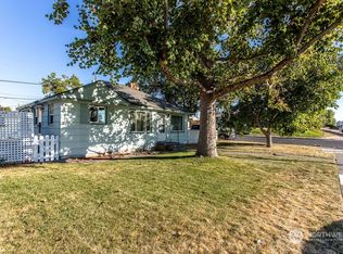 72 F St SE, Ephrata, WA 98823