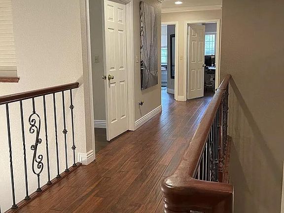 5th image of 12 Woodranch Cir