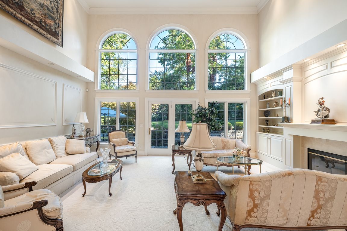 next background image