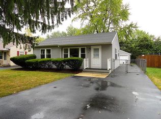 418 Division St, Geneva, IL 60134