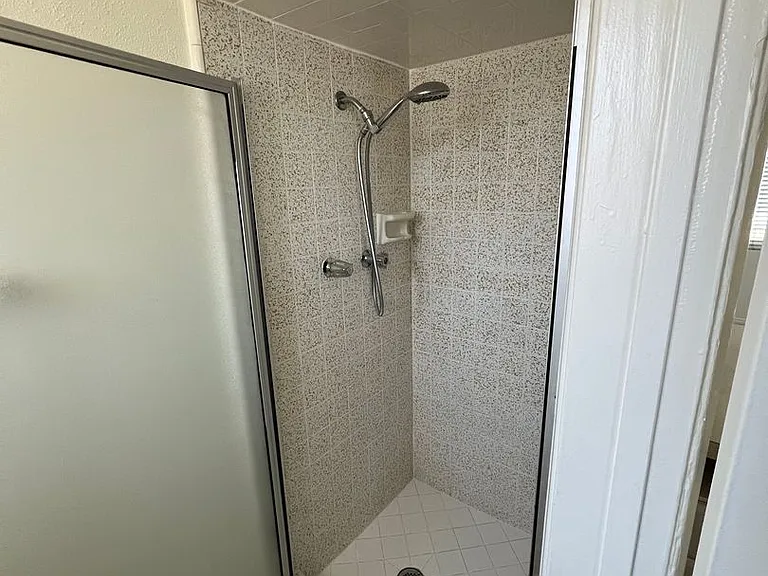 201 Surfrider Way — Photo 38