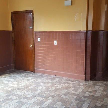 5th image of 40 Sagamore St APT 1R