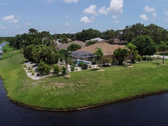2nd image of 657 Rotonda Cir