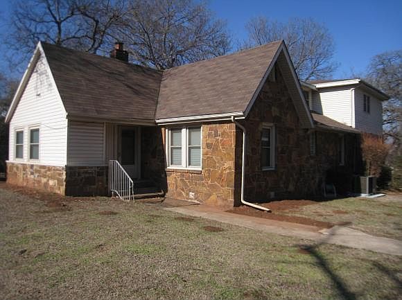 1st image of 1113 NE 58th St