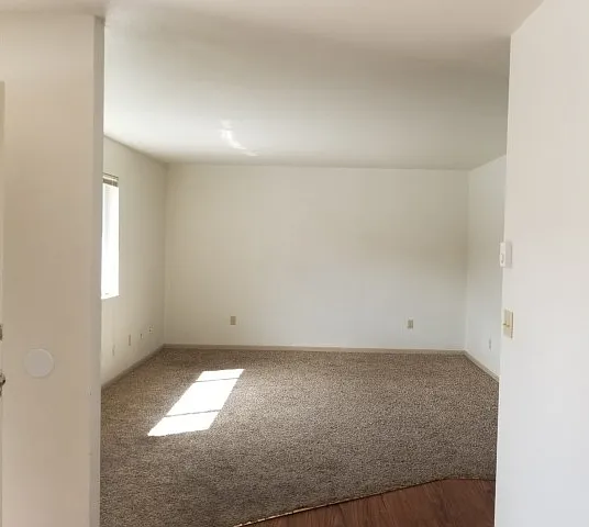 3X1 Living Room