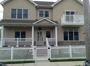 748 New Dorp Ln, Staten Island, NY 10306