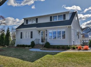 475 Senate Rd, New Milford, NJ 07646