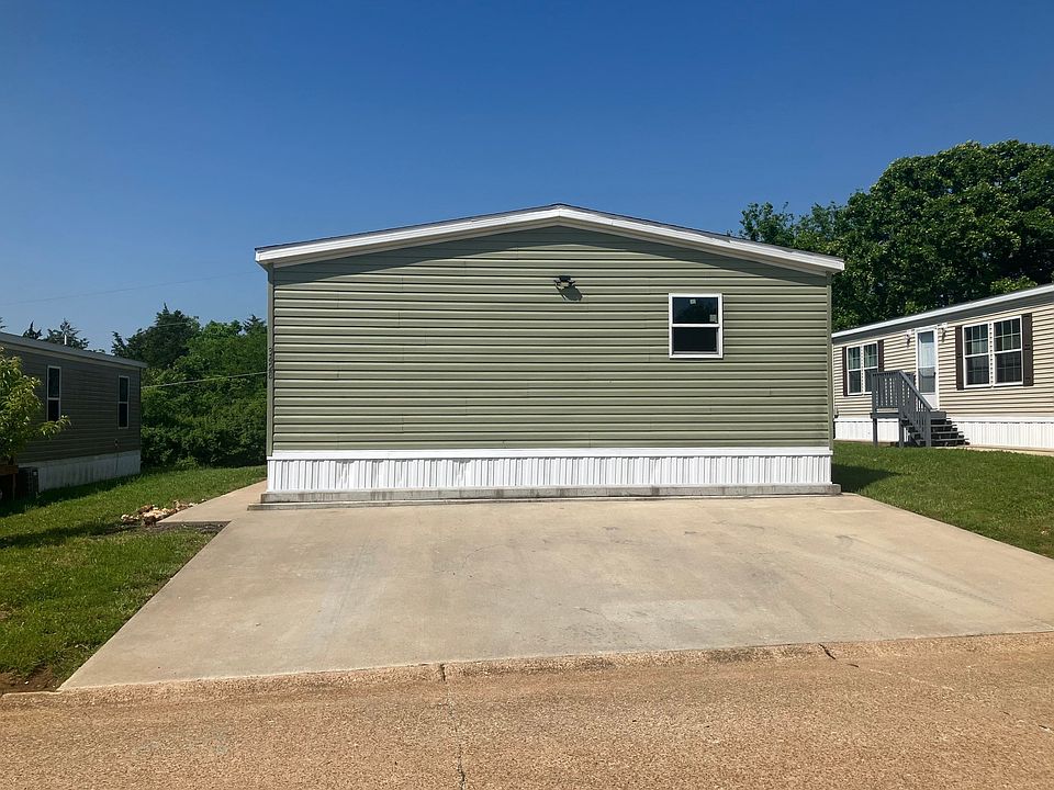 2nd image of 3428 Marigold Ln