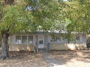 1143 W 7th Ter, Ottawa, KS 66067