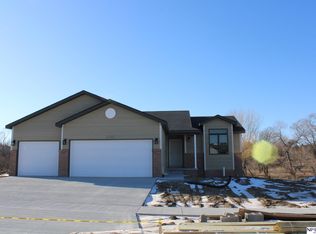 6335 Ambrosia Dr, Lincoln, NE 68521