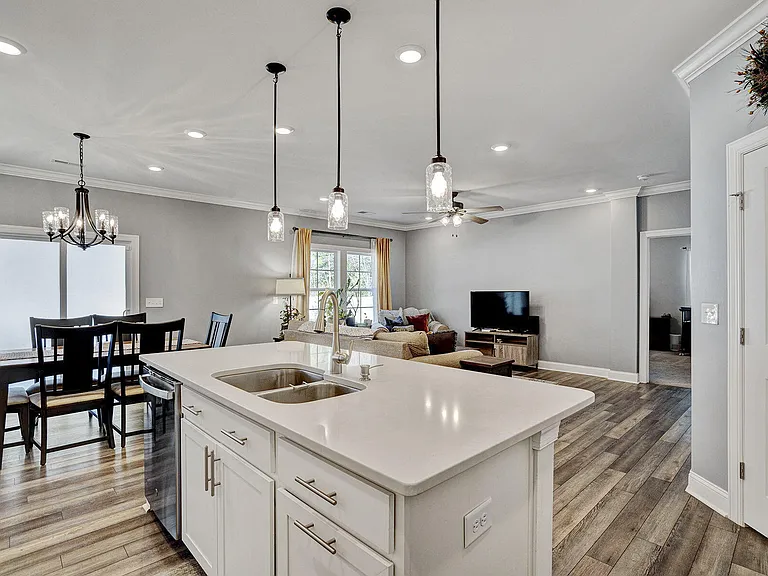 244 Chateau Way — Photo 15