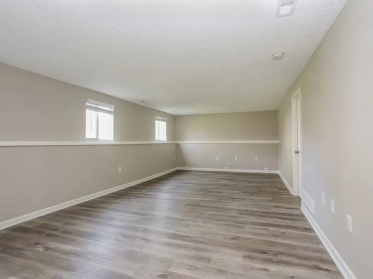 3150 Plainfield Ct — Photo 12