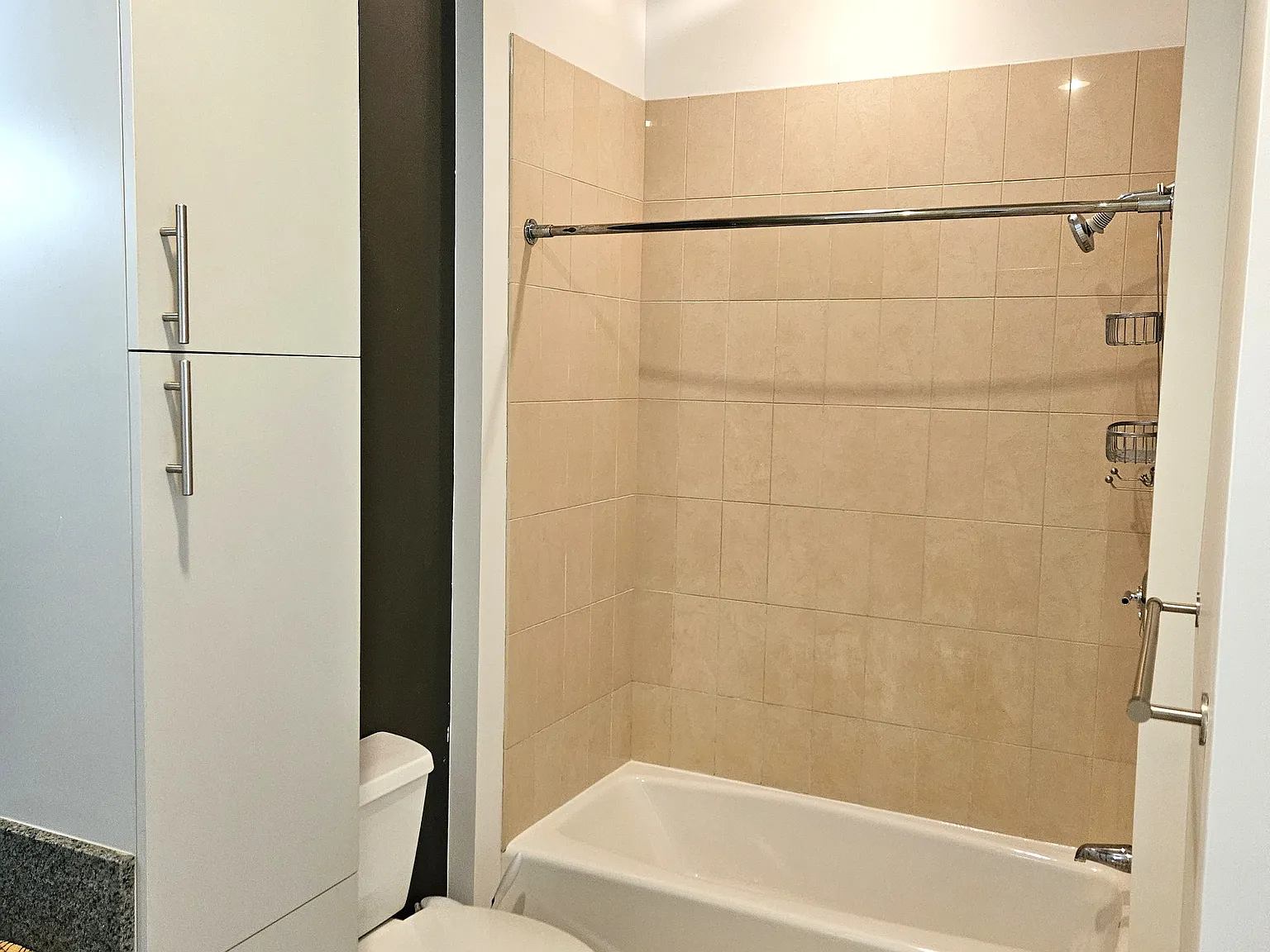 1 bed, 750 sqft, $2,525 — Photo 3