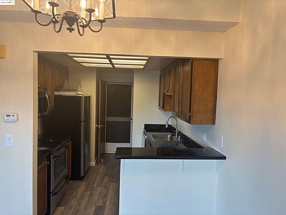 2nd image of 5854 Yawl St