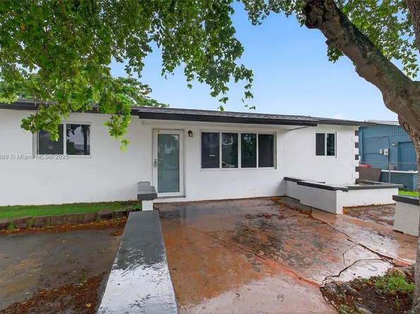 11504 SW 226th St, Miami, FL 33170