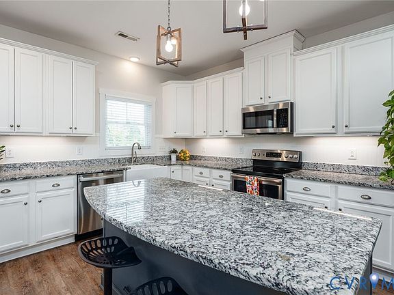 3rd image of 3550 Davis Glade Ct