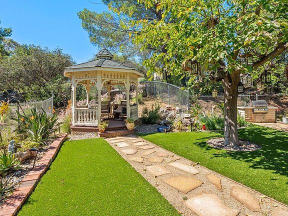 4th image of 2869 Polk Rd