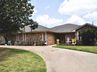 2024 N Woodrock Dr, Duncan, OK 73533