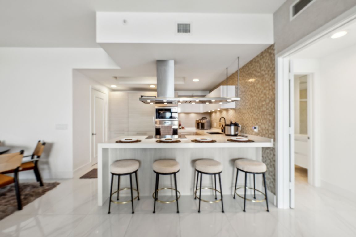 Biscayne Blvd 304-013.jpg