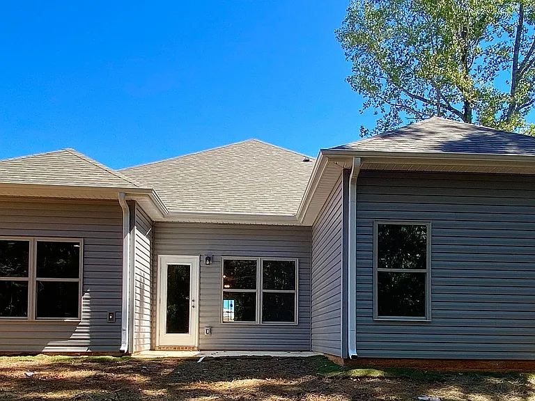 489 Andrew Dr — Photo 19