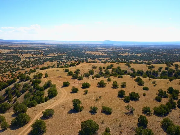 285 New Moon Overlook, Lamy, NM 87540