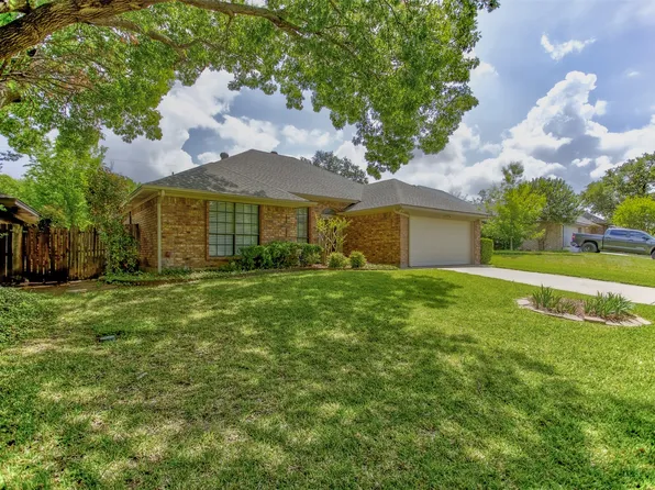 6921 Weatherwood Rd, Fort Worth, TX 76133