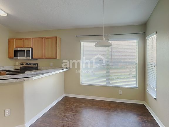 5th image of 5831 Wrenwater Dr