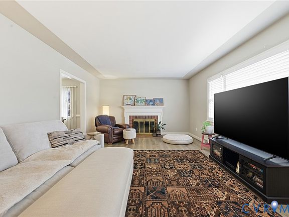 4th image of 4910 Monumental St