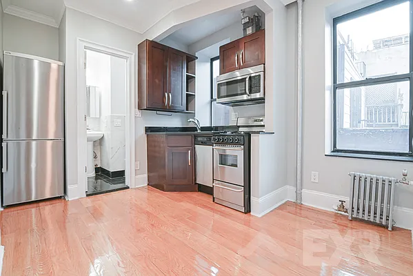 Rented by EXR | media 5