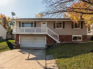 3888 Buckingham Dr, Brunswick, OH 44212