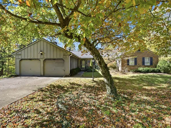 235 Oakridge Dr, Springfield, OH 45504