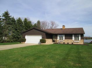 61329 Raintree Blvd, Sturgis, MI 49091