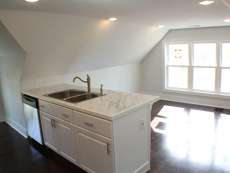 3339 Charlotte St #3 — Photo 9