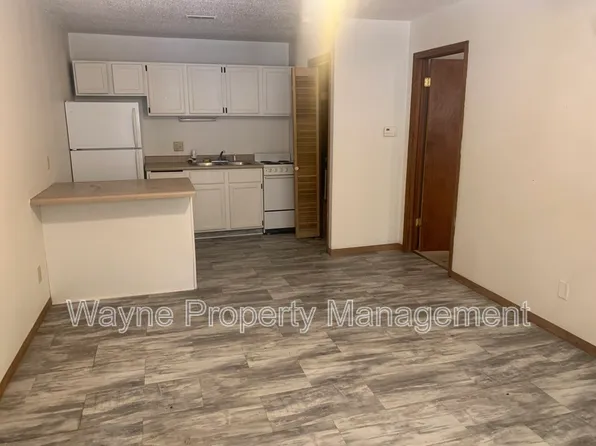 1219 E 2nd St APT 6, Webster City, IA 50595