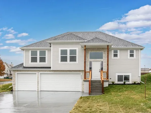 2532 N 111th Ct, Kansas City, KS 66109