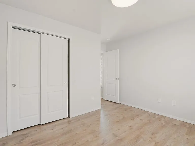 5239 Molokai Ave NE — Photo 18
