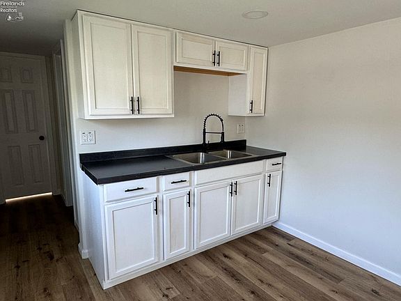 4th image of 907 Tiffin St Lot 5