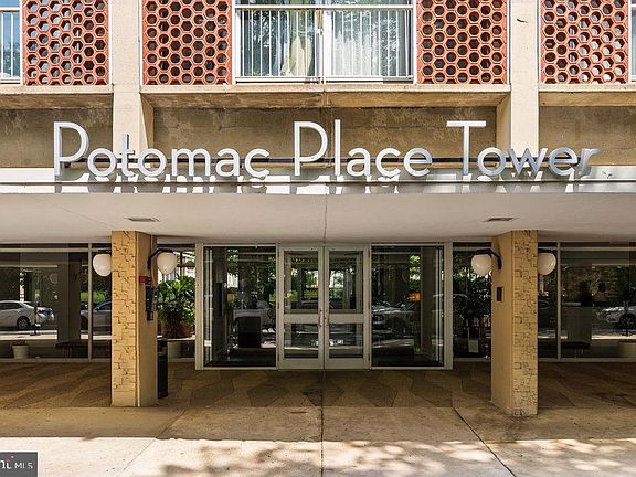 2nd image of 800 4th St SW APT S221