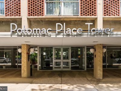 800 4th St SW APT S221, Washington, DC, 20024
