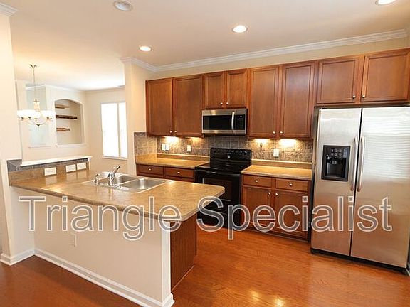 2nd image of 2951 Casona Way