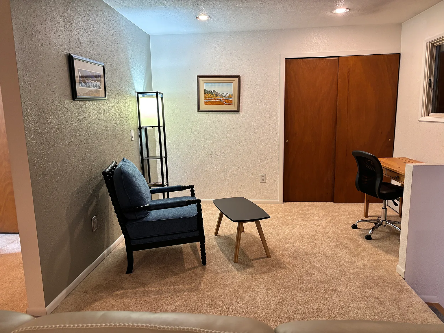 2 bed, 1200 sqft, $1,300 — Photo 4