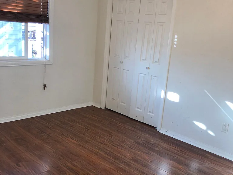 4730 W Point Loma Blvd #1 — Photo 8
