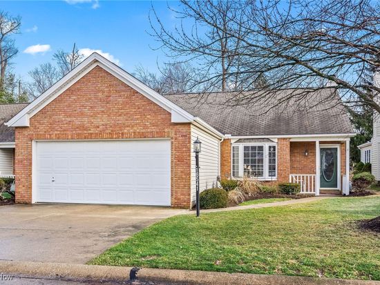 16541 Sunwood Oval, Strongsville, OH 44136