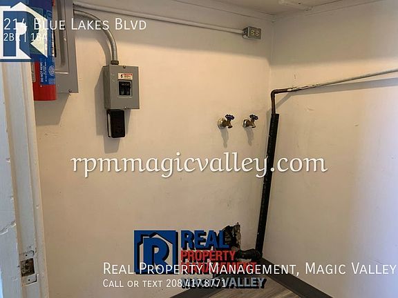 4th image of 214 Blue Lakes Blvd