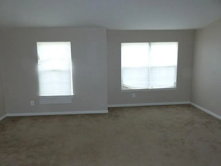 1406 Blue Heron Dr #1 — Photo 3