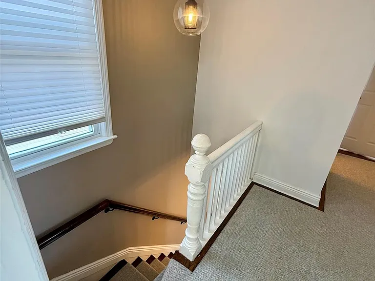 27 Lydecker St — Photo 13