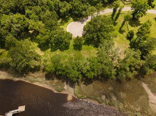 1147 & 1150 River Oaks Rd, Brunswick, GA 31523