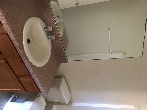 5th image of 2802 Leroy Cir APT B