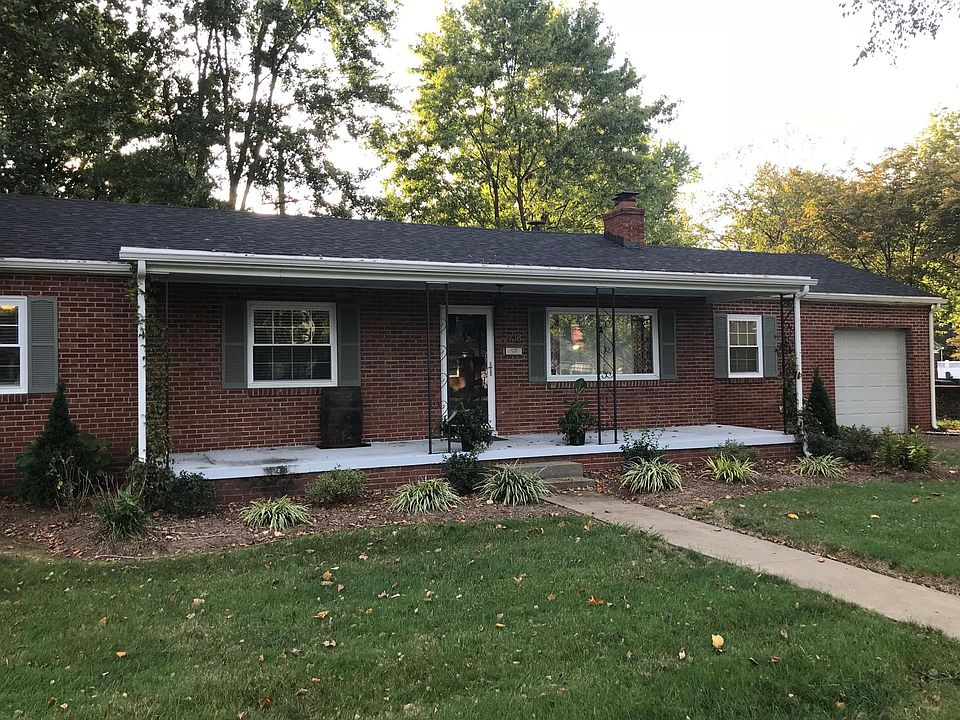 1st image of 2108 Clinton Pl E