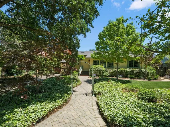 32 Maple Ave, Atherton, CA 94027